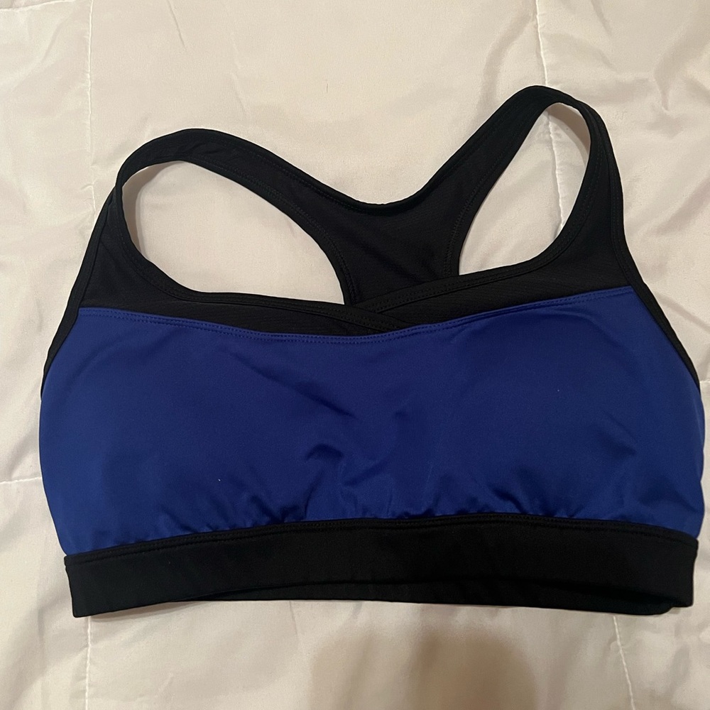 Sports bra